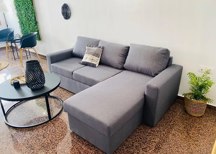 Homdwell Fine Living 1 *