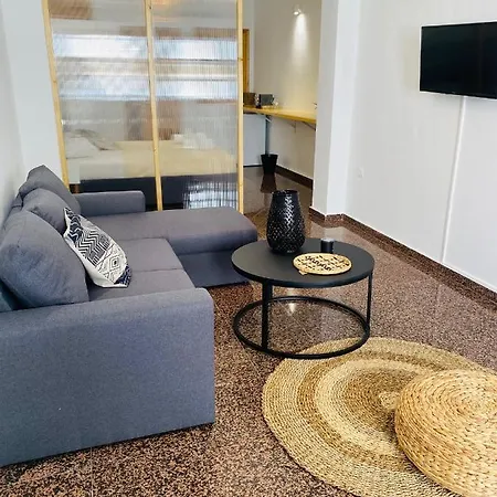 Homdwell Fine Living 1 *